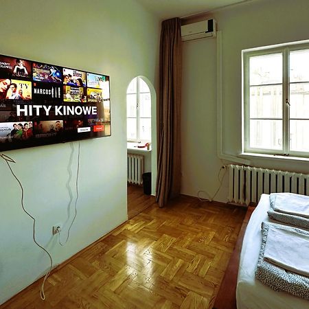Art Dreams Apartament Chmielna 5 วอร์ซอ ภายนอก รูปภาพ